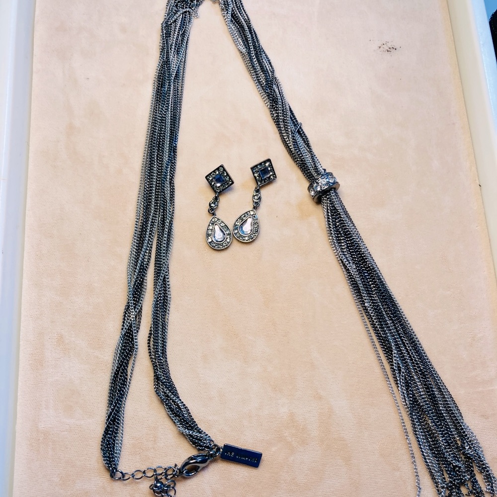 Necklace and Earring set